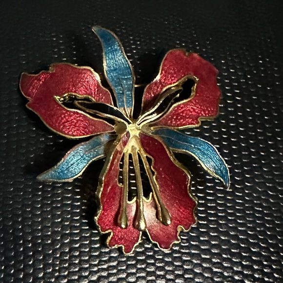 Vintage gold-plated burgundy/blue cloisonne enamel orchid broach - Picture 3 of 10
